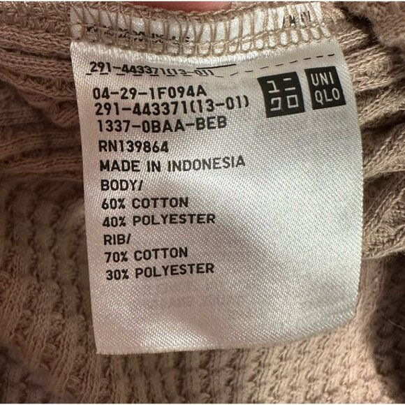 Uniqlo Dress Womens Extra Small Gray Beige Lot Of 2 Thermal T Shirt Crew Neck - Picture 13 of 13